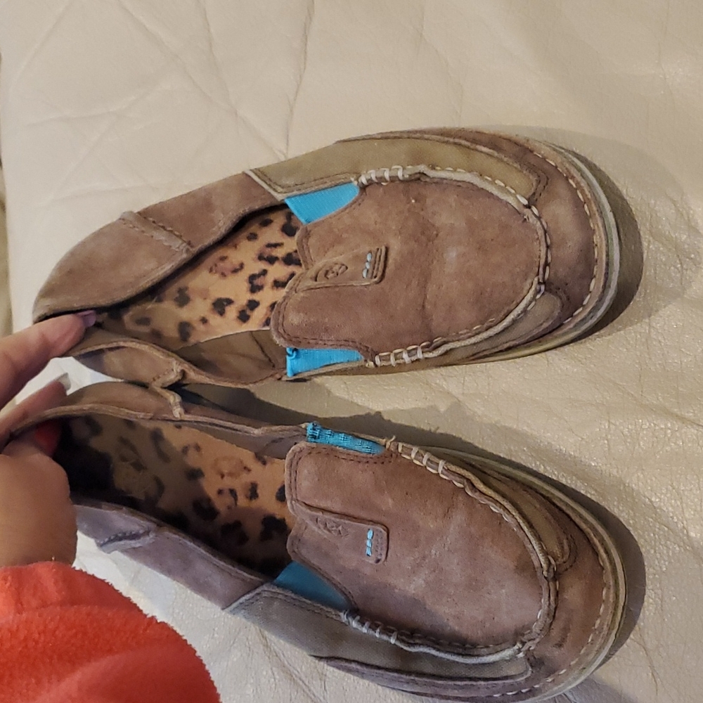 Ariat shoes